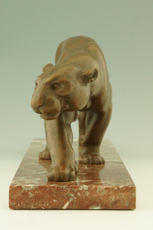 Fedex shipping: $ 275

Art Deco bronze panther on a marble base by Alexandre Ouline who worked in France from 1918 until 1940.


Literature:
“Animals in bronze” by Christopher Payne. Antique collectors club. 
“Dictionnaire des peintres,