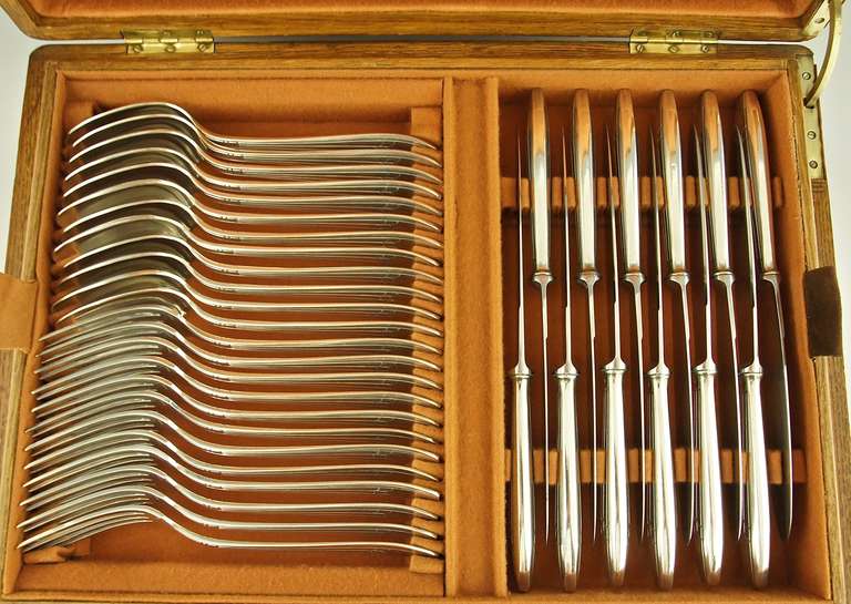 Art Deco 92 Piece Silver Plated Cutlery Set by Argental In Good Condition In Antwerp, BE