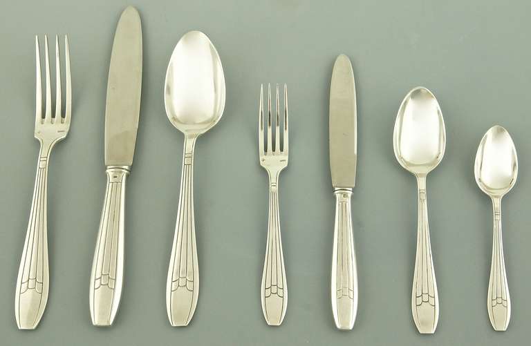 Mid-20th Century Art Deco 92 Piece Silver Plated Cutlery Set by Argental
