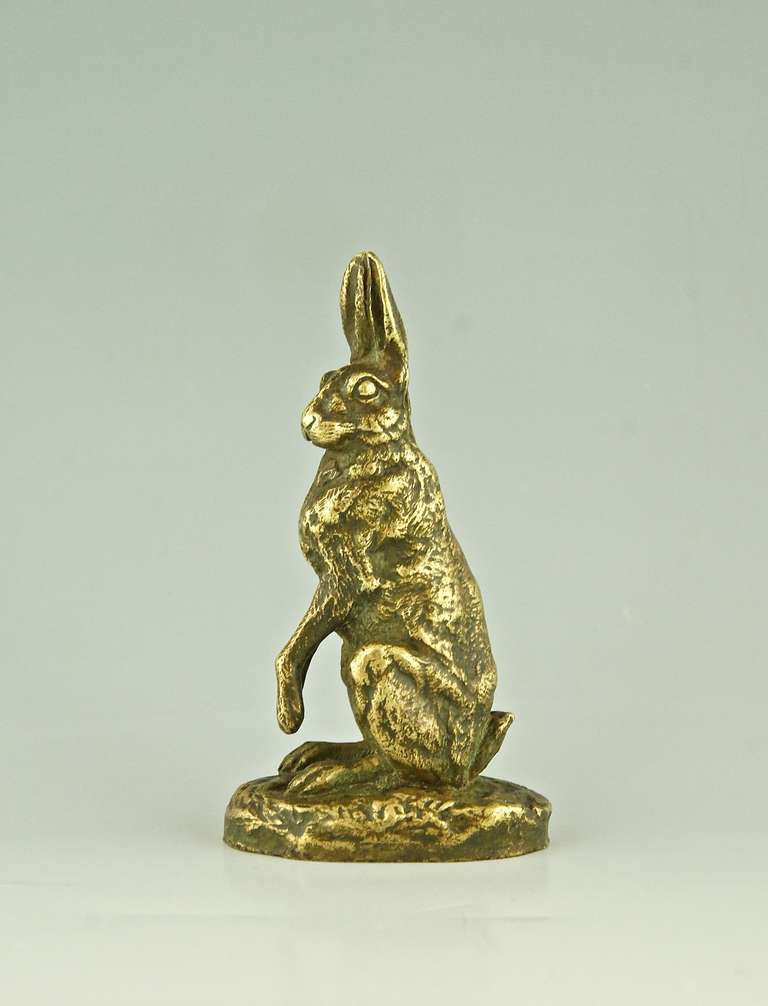 Antike Bronzeskulptur eines sitzenden Hasen von Alfred Dubucand:: Frankreich 1880
