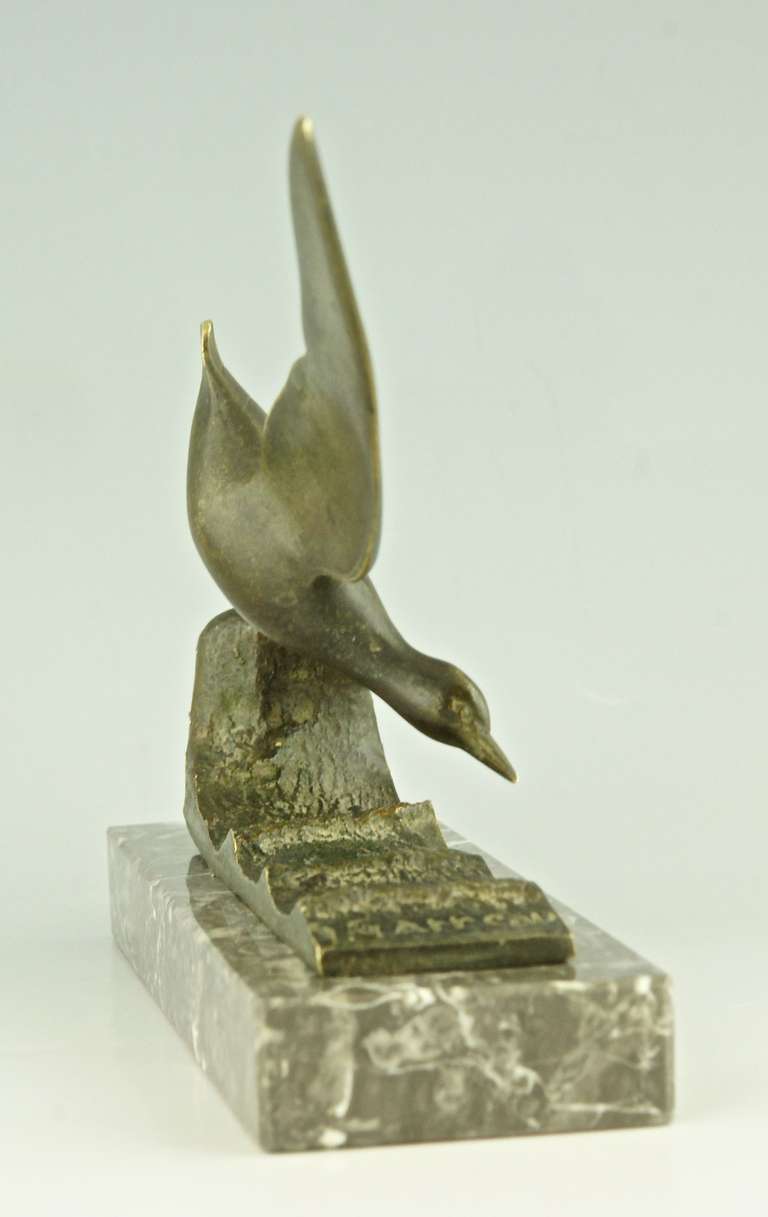 Art Deco Bronze Sculpture of a Seagull by G. Garreau 1925 In Good Condition In Antwerp, BE