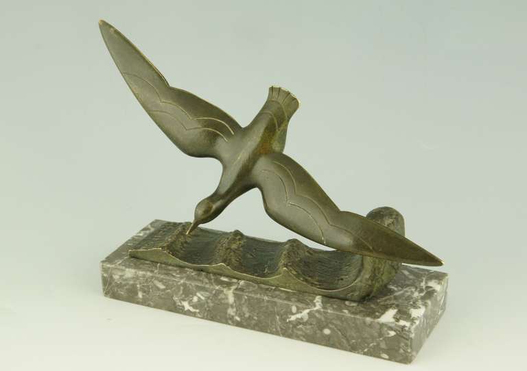 Art Deco Bronze Sculpture of a Seagull by G. Garreau 1925 4