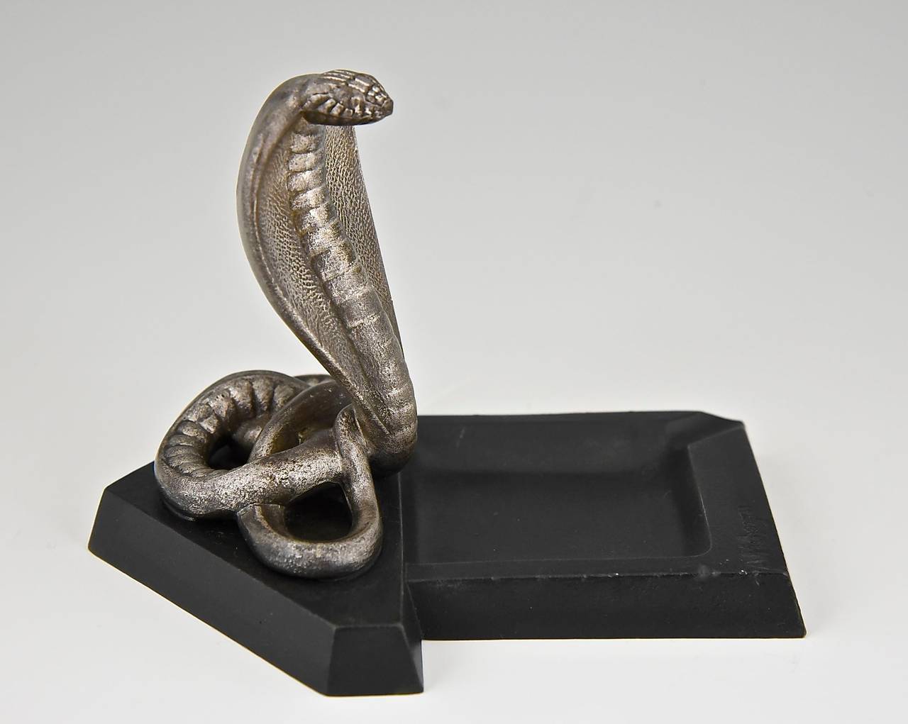 Mid-20th Century French Art Deco Cobra Ashtray by Pichegru