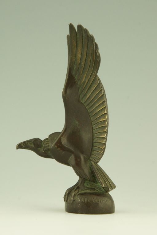Registered Mail to the USA $ 40.

Art Deco car mascot of a vulture by Max Le Verrier.

This model is illustrated on page 244 of
“Mascottes automobiles” by Michel Legrand,
“Mascottes passion” by Michel Legrand, Antic show éditions.
“Art deco