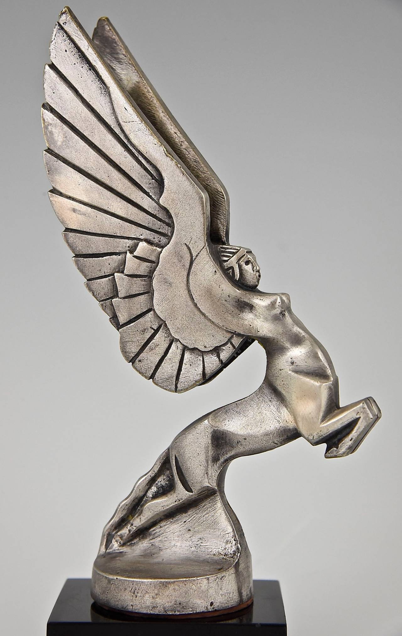 Sculpture Centauride Sculpture Mascotte De Voiture En Bronze Art Déco Français par Darel 1925 3