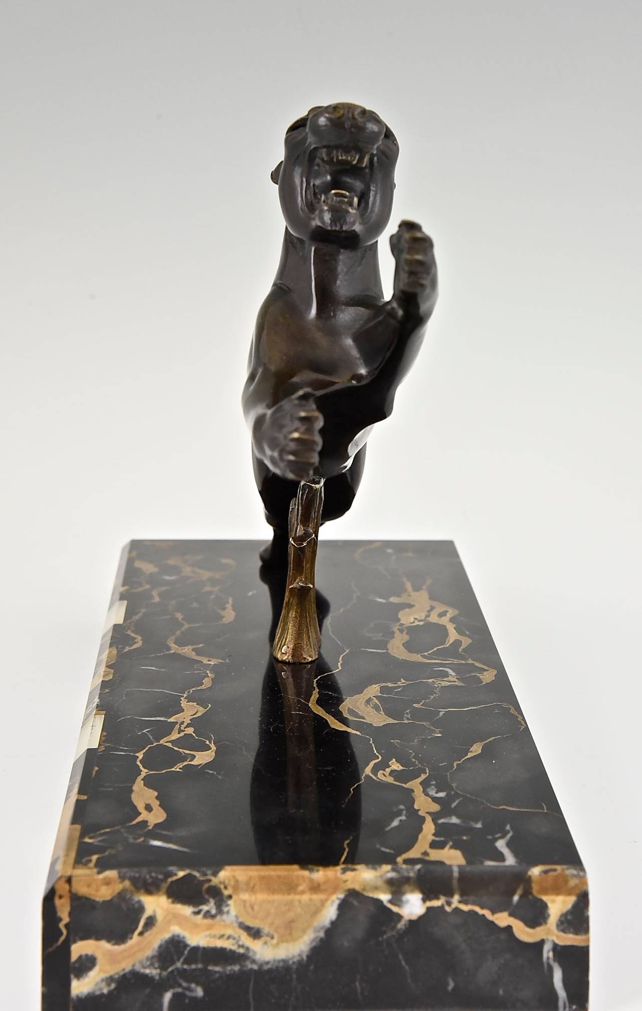 Art déco Sculpture Panthère Art Déco en Bronze par H. Gual:: France:: 1930