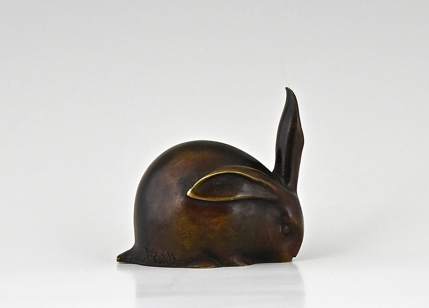 Art Deco bronze sculpture rabbit by Eduard Marcel Sandoz, Susse Freres 1920