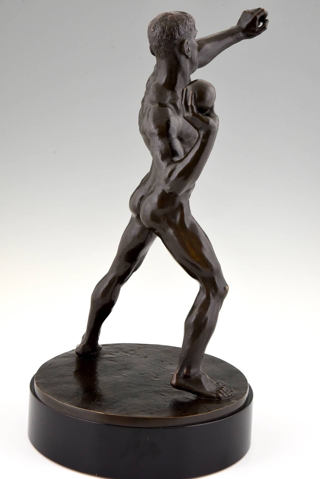 shot put nude