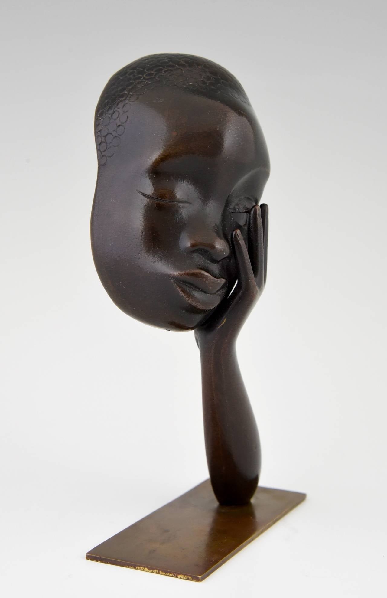 Patinated Bronze Head of an African Woman by Hagenauer, Vienna