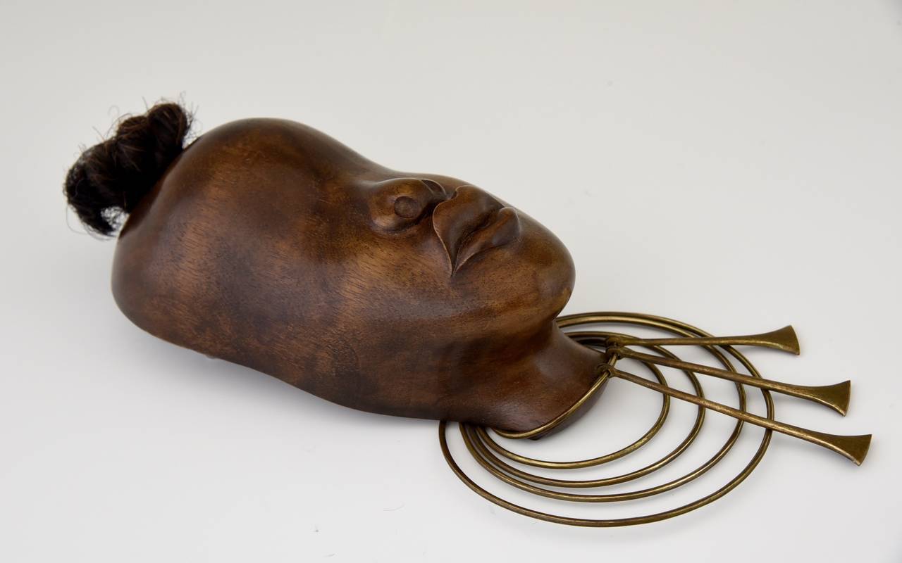  Handmade Wooden Sculpture of a Head of an African Women by Hagenauer In Good Condition In Antwerp, BE