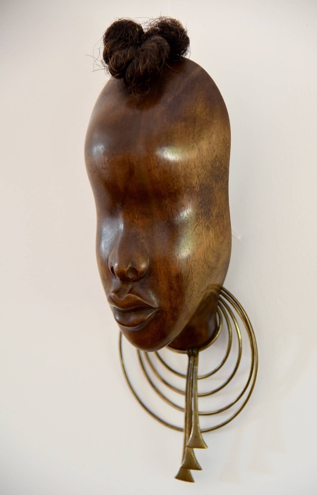 african woman head sculpture