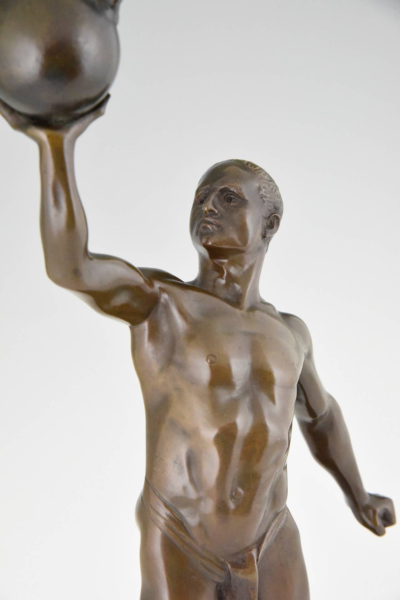 Antique Sculpture of a Male Nude Athlete with dumbbell by Peleschka 1900 In Good Condition In Antwerp, BE