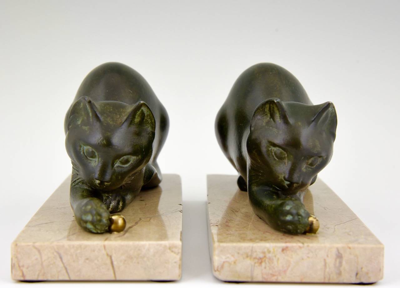 20th Century Pair of Art Deco Cat Bookends by M. Font, 1935