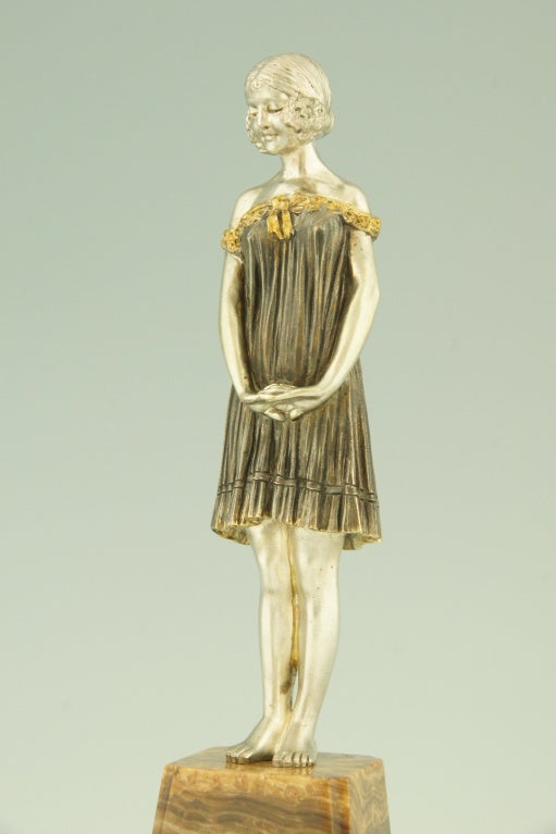 Bronze im Art déco-Stil von D. Chiparus, Unschuld. 4