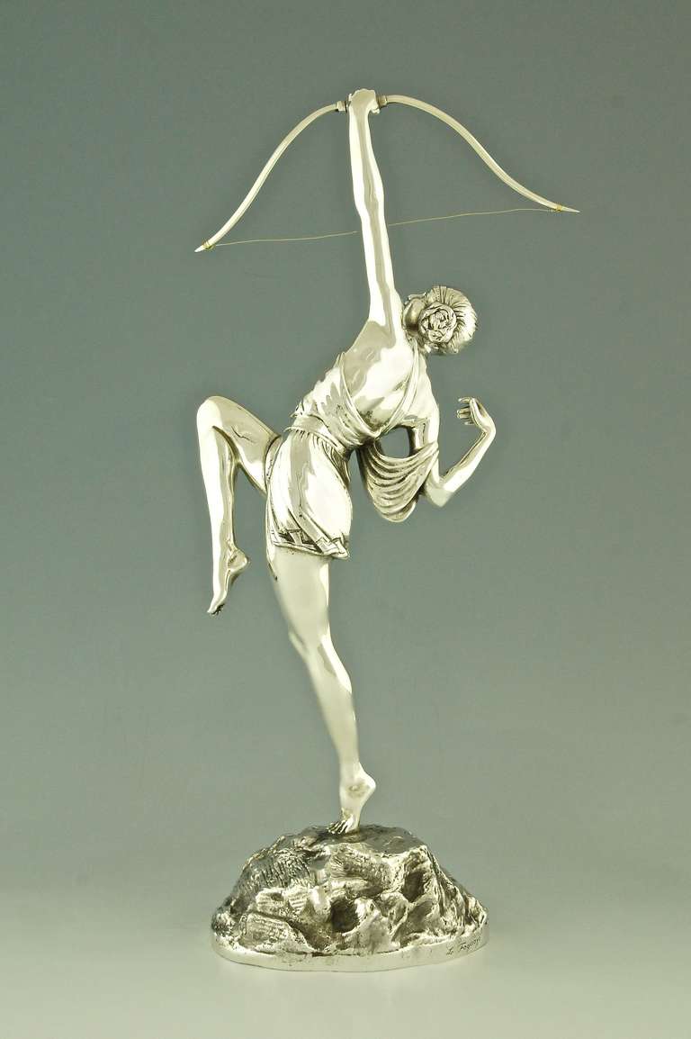 Art Deco bronze sculpture Diana by Pierre Le Faguays, Susse Freres, 1925 In Excellent Condition In Antwerp, BE