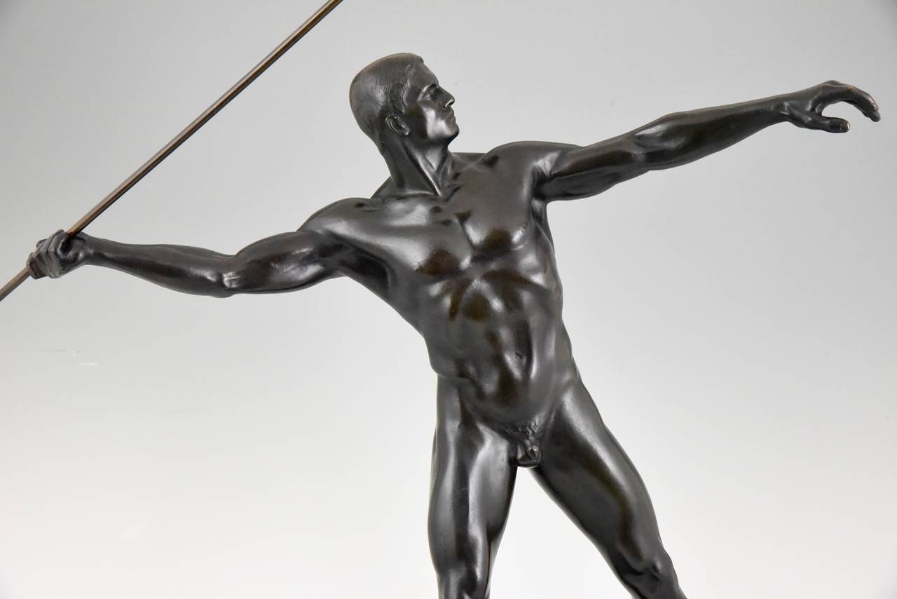 javelin statue