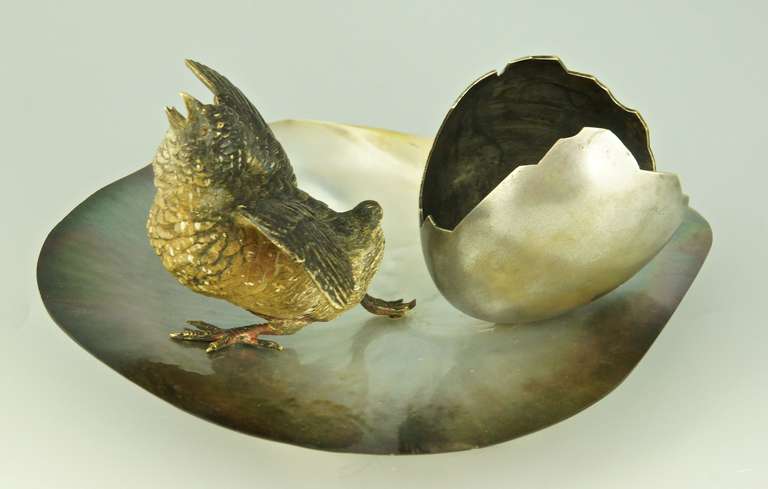 Vienna Bronze Seashell Tray with Bird and an Egg Shell In Good Condition In Antwerp, BE