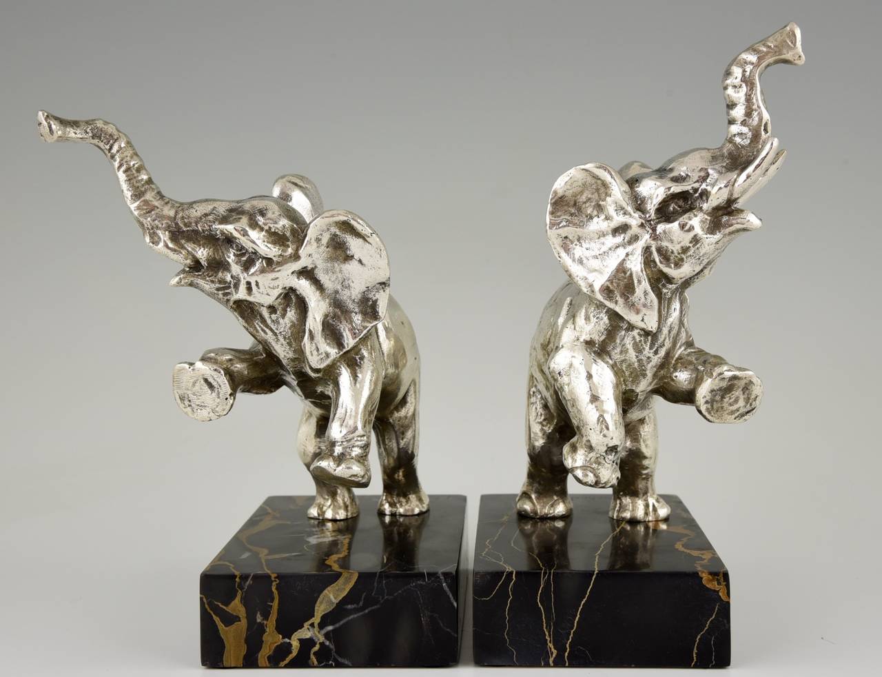 French Art Deco silvered Bronze Elephant Bookends by Fontinelle, 1930 France