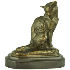 Antike Bronze einer sitzenden Katze von Emmanuel Fremiet