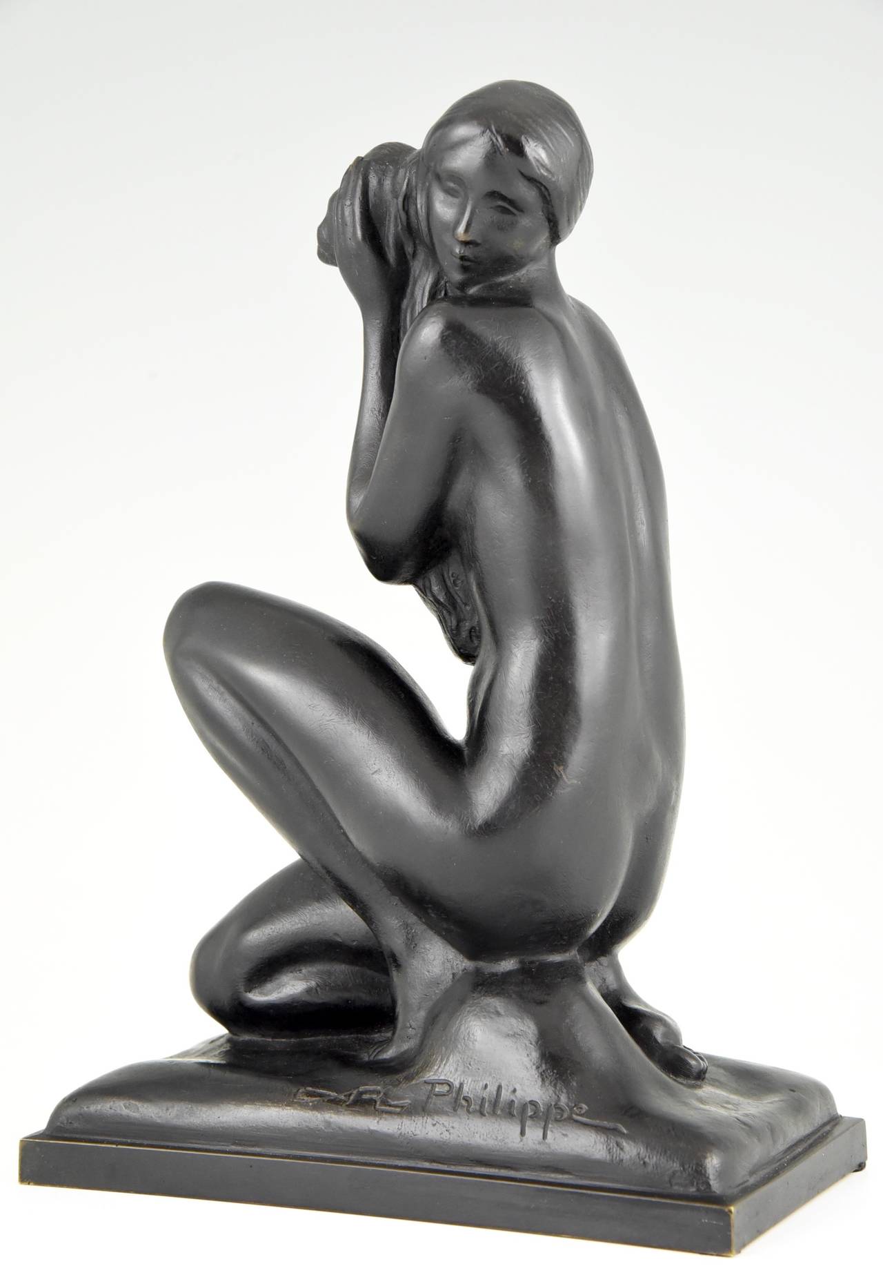 Art Deco Bronze Sculpture of a Nude with Shell by A. R. Philippe In Excellent Condition In Antwerp, BE