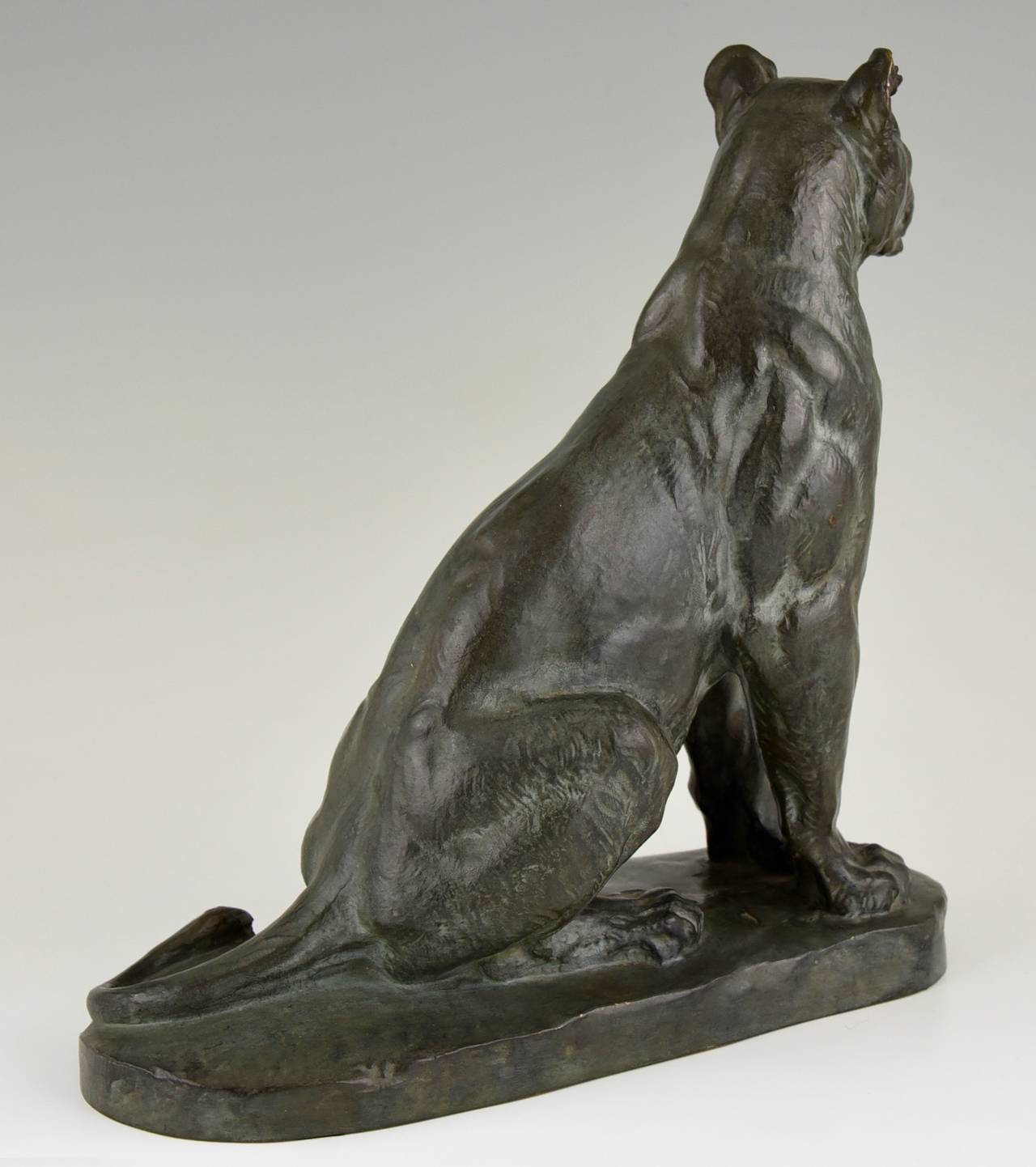Français Sculpture française de panthère en bronze par Charles Valton:: 1910
