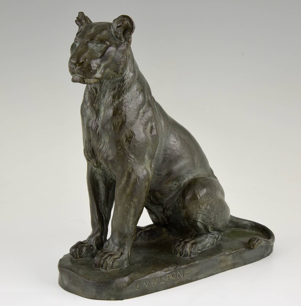 French Bronze Panther Sculpture by Charles Valton, 1910 In Good Condition In Antwerp, BE