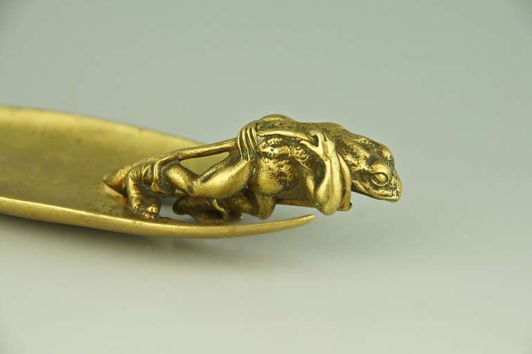 Antique Bronze Tray with a Frog Pulling a Leaf 3