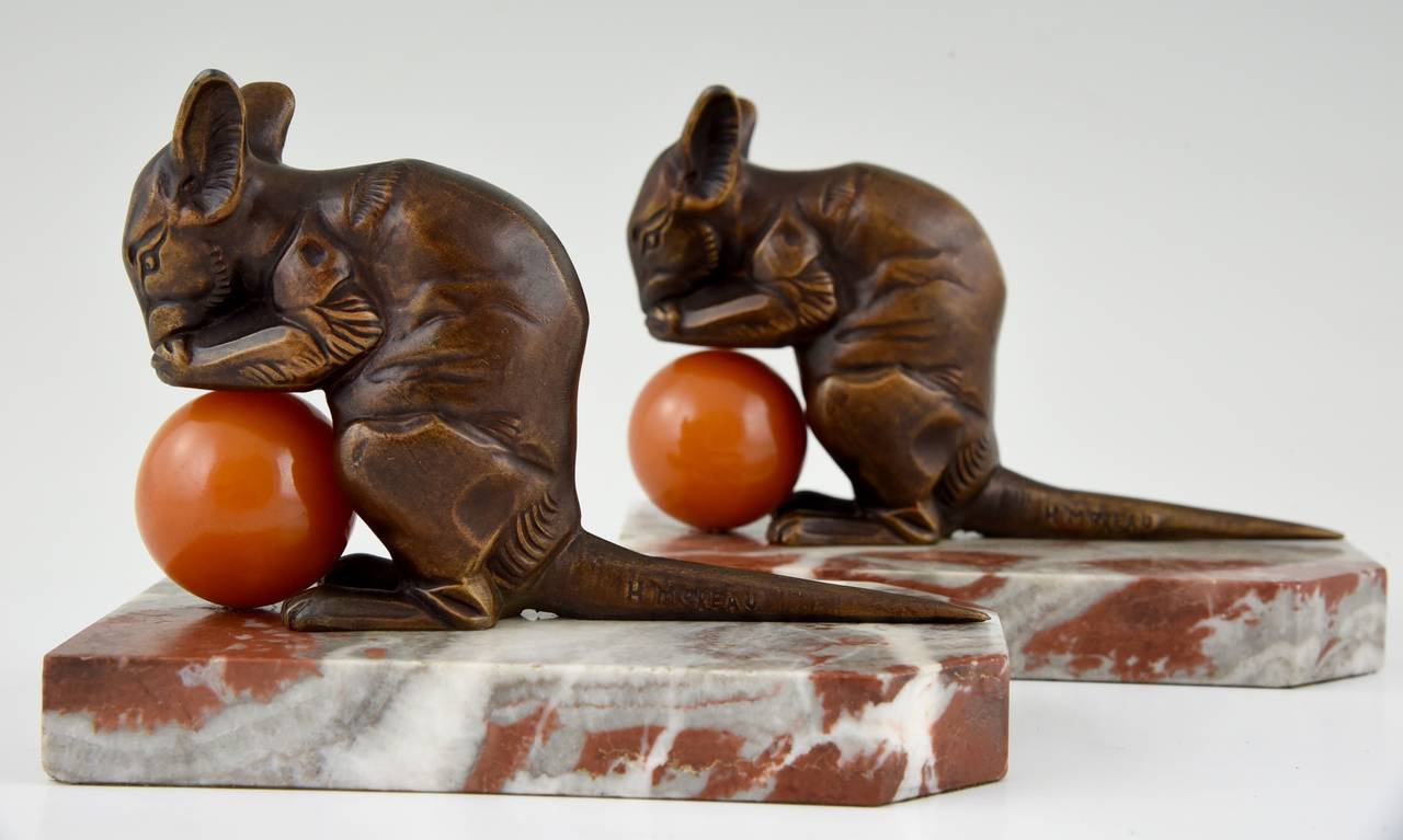 Patinated French Art Deco Mouse Sculpture Bookends by H. Moreau, 1930