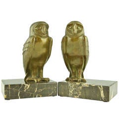 A pair of Art Deco bronze owl bookends by G. Lavroff, Guillemard foundry.