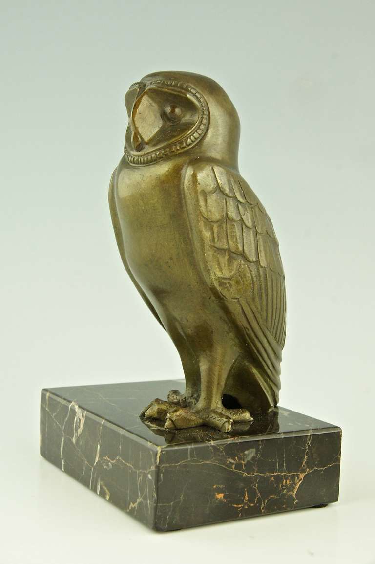 Paire de serre-livres Art Déco en bronze à hiboux par G. Lavroff:: fonderie Guillemard. 3