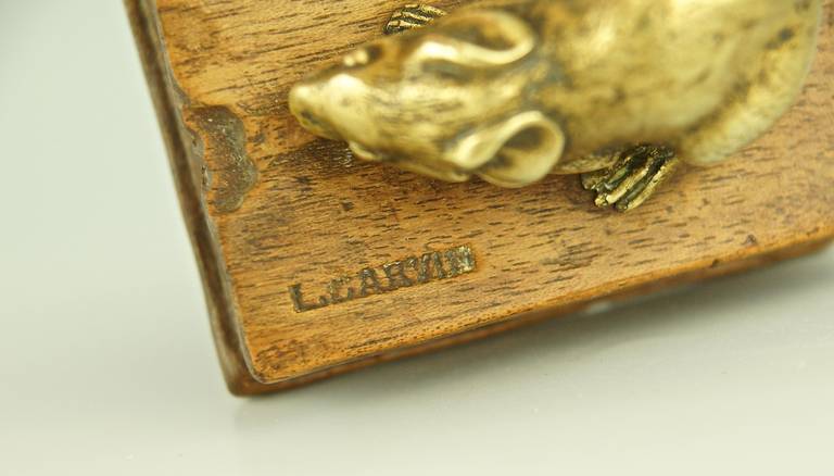 Antique Bronze of a Mouse on a Book by L. Carvin, Susse Freres, circa 1900 2
