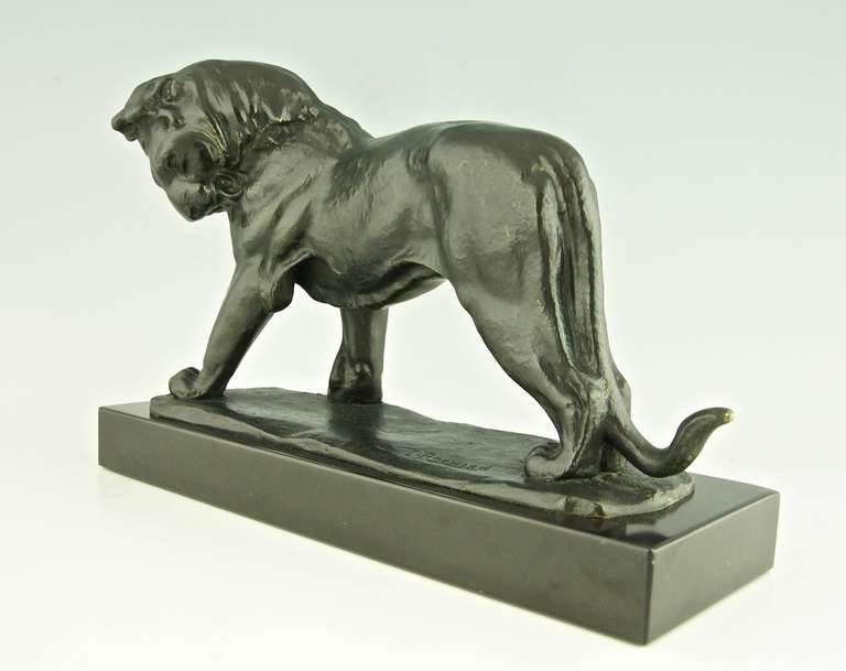 Art déco Lion Art Déco en bronze d'Irenée Rochard sur socle en marbre