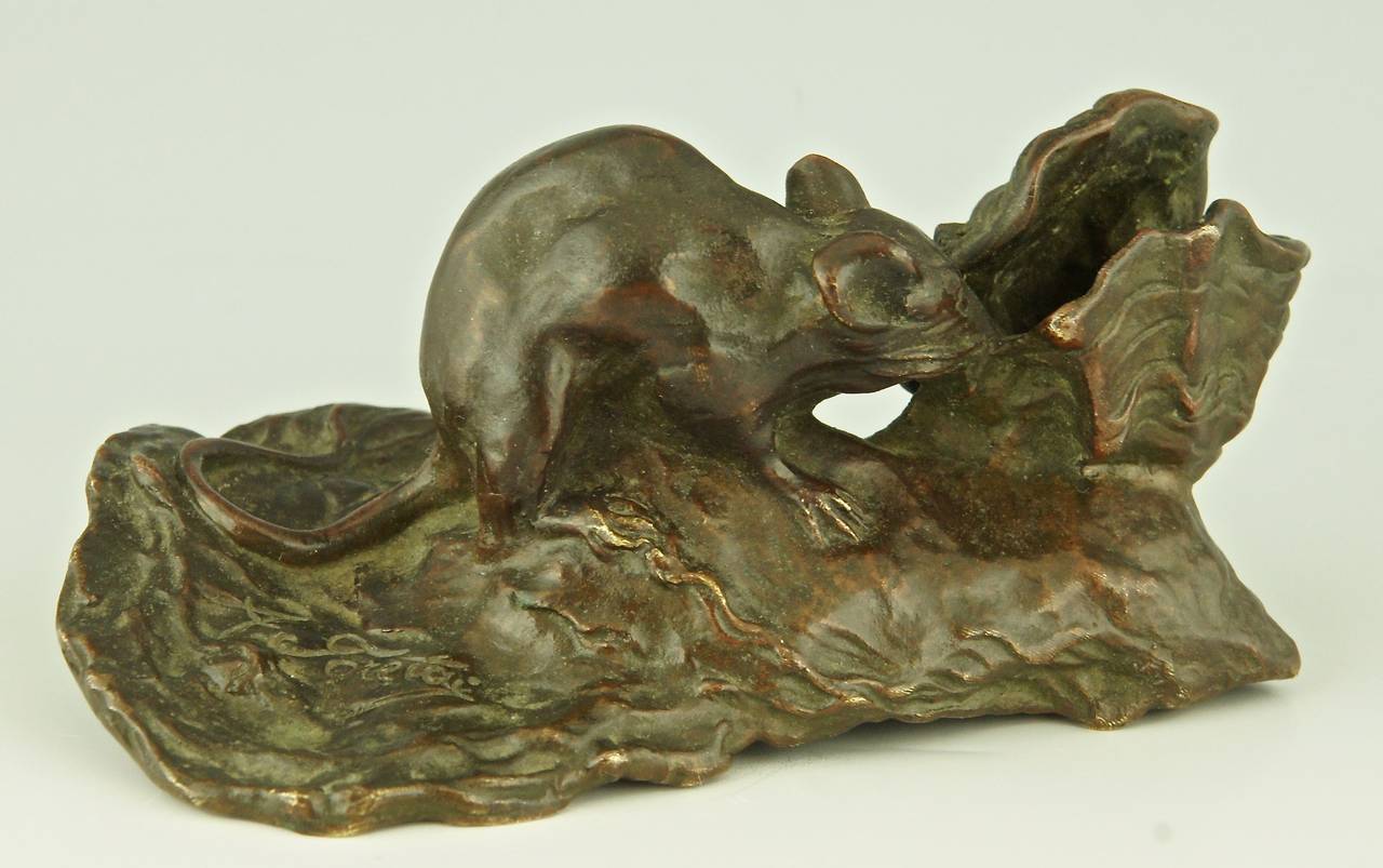 Romantic Antique Bronze Sculpture of a Mouse with Oyster by A. Foretay, France, 1890