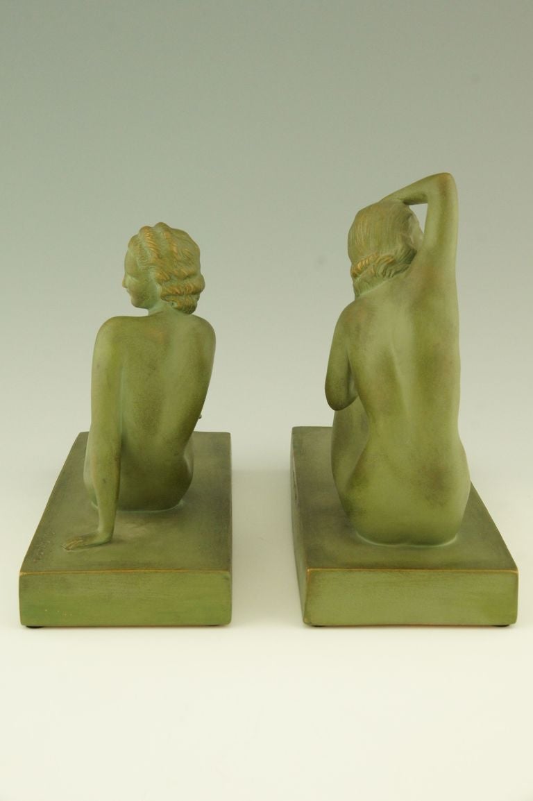 Pair of Art Deco Figural Nude Bookends by Cipriani In Good Condition In Antwerp, BE