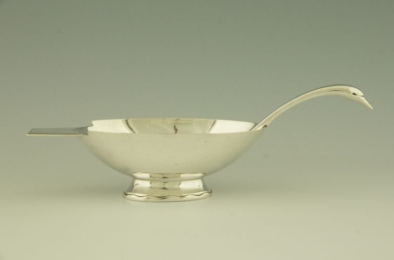 Sauce boat in the from of a swan, designed in 1920 by Fjerdingstad. 

Shipping : $ 40. 

There is a picture of this model in the book on page 65.
The world of art deco by Bevis Hiller for the Mineapolis Institute of Art,
Information about Gallia 