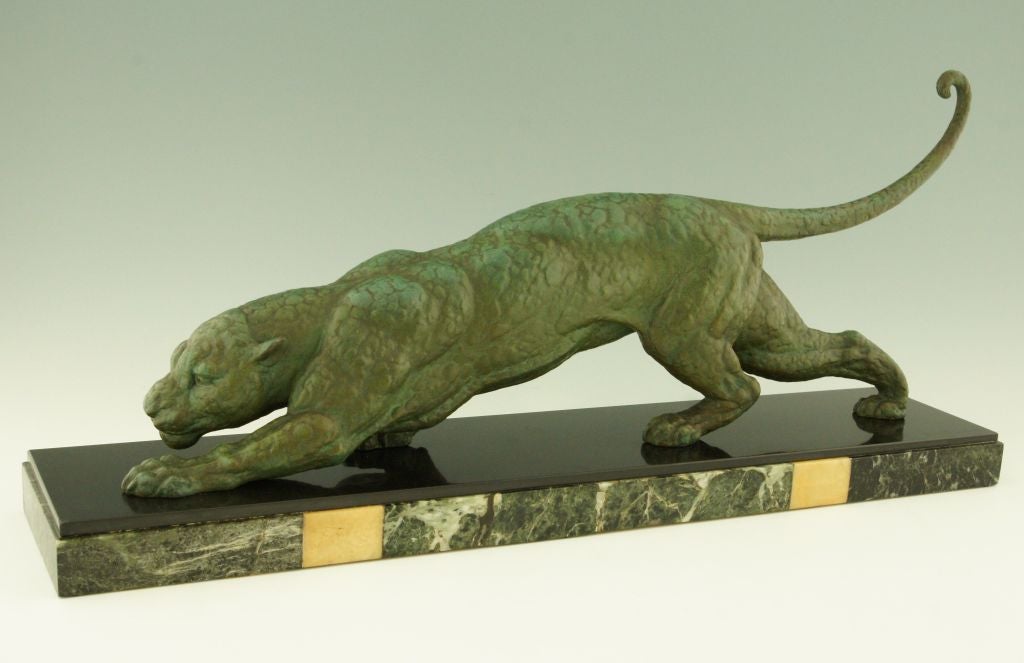 Panthère Art Déco par D. H. Chiparus sur socle en marbre