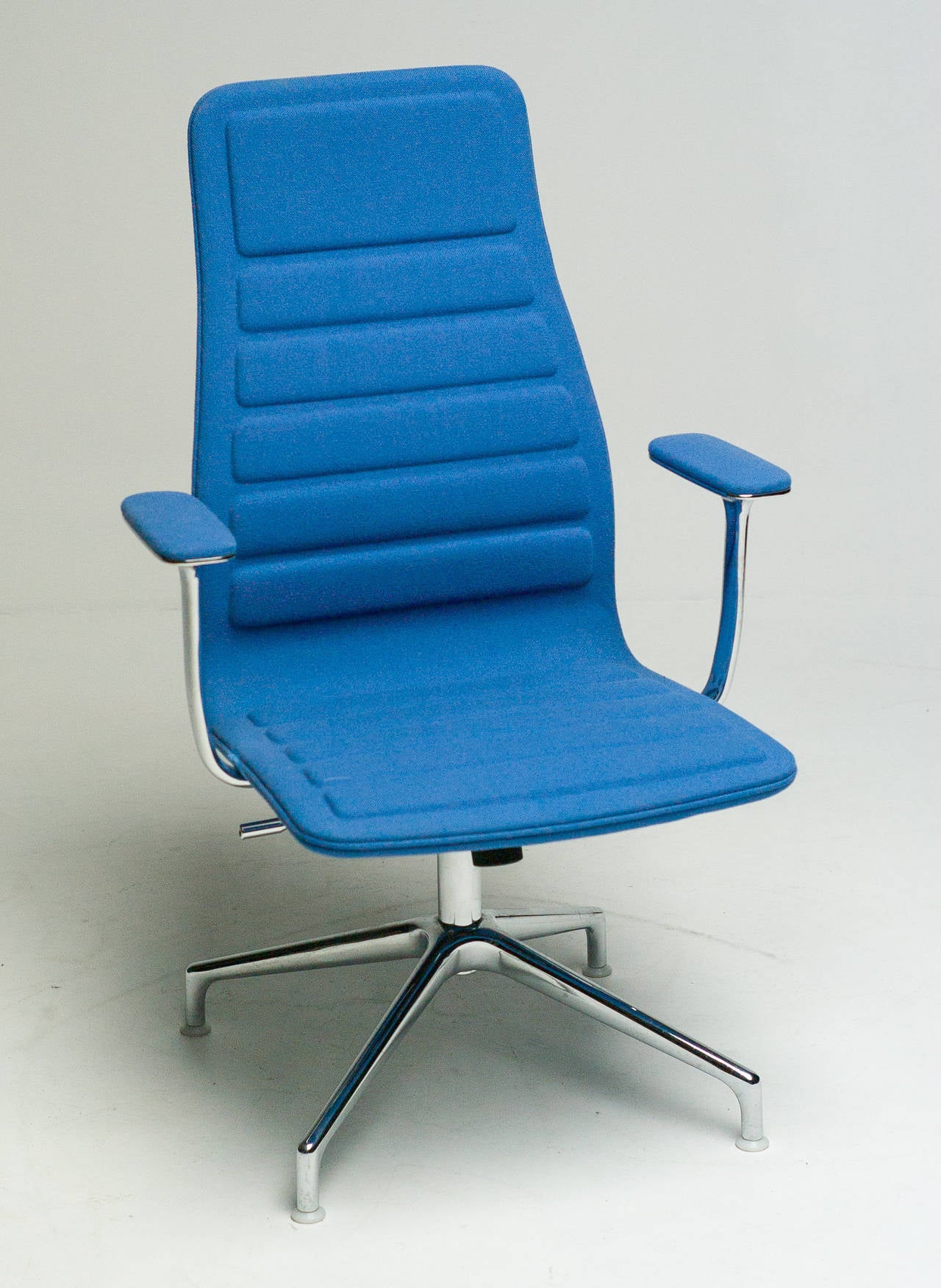 Italian Lotus Chair Designed by Jasper Morrison
