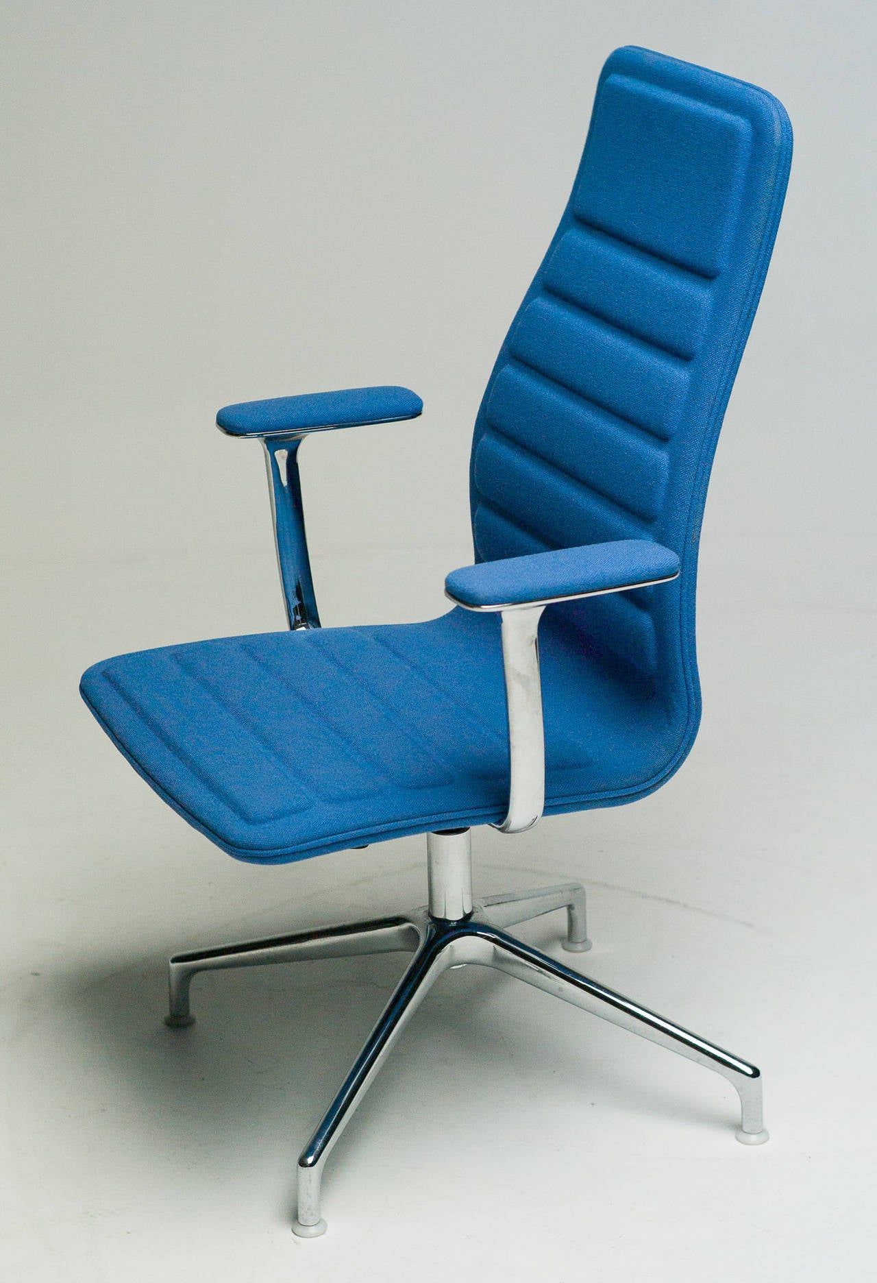 cappellini lotus chair