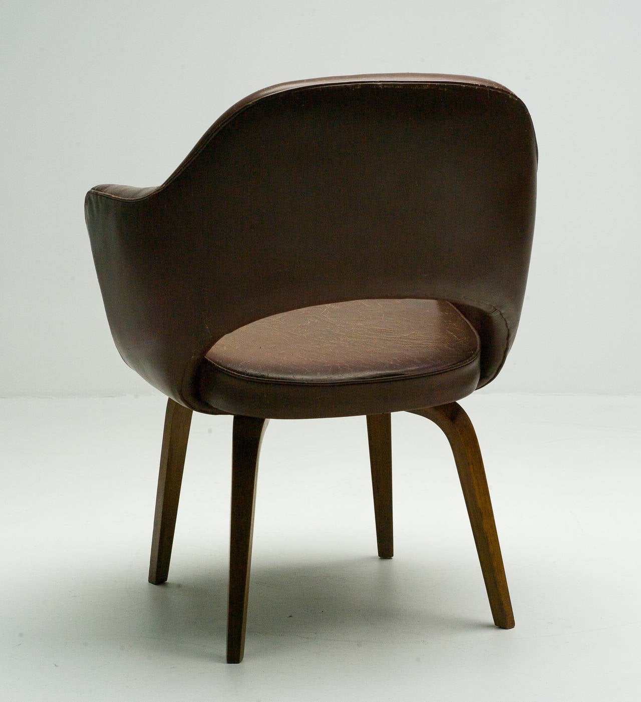 Mid-17th Century Executive Armchair in Leather by Eero Saarinen for Knoll International