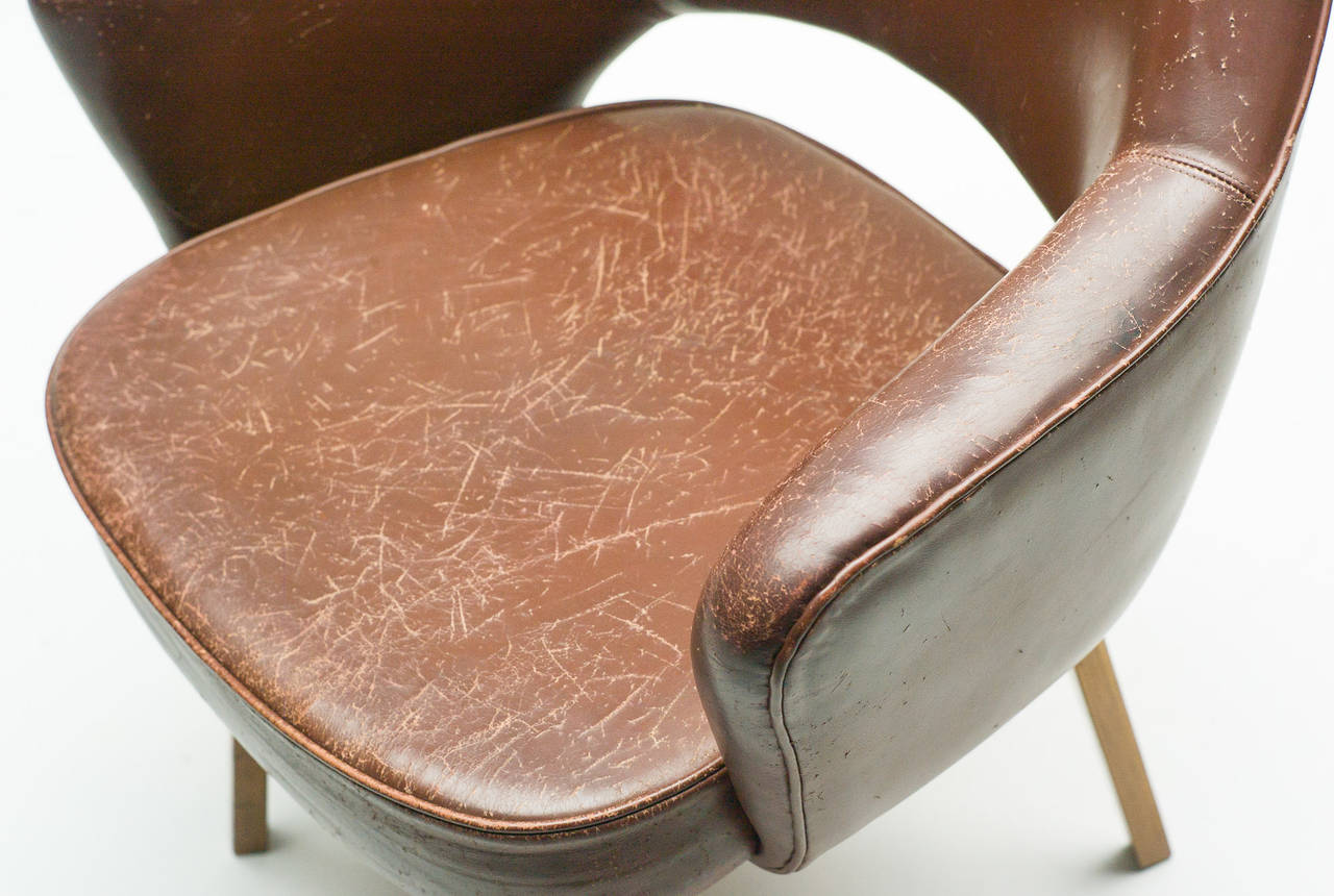 Executive Armchair in Leather by Eero Saarinen for Knoll International 1