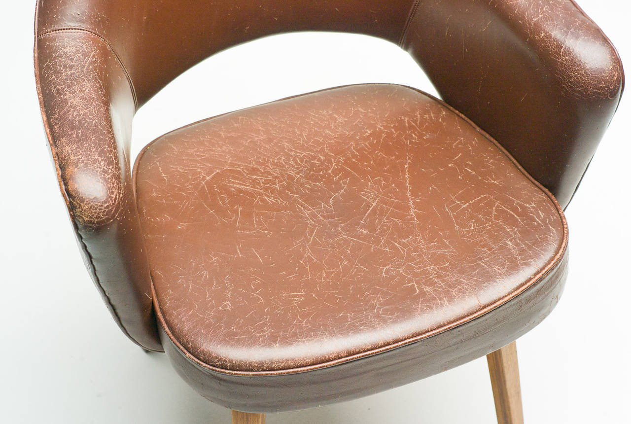 Executive Armchair in Leather by Eero Saarinen for Knoll International 3