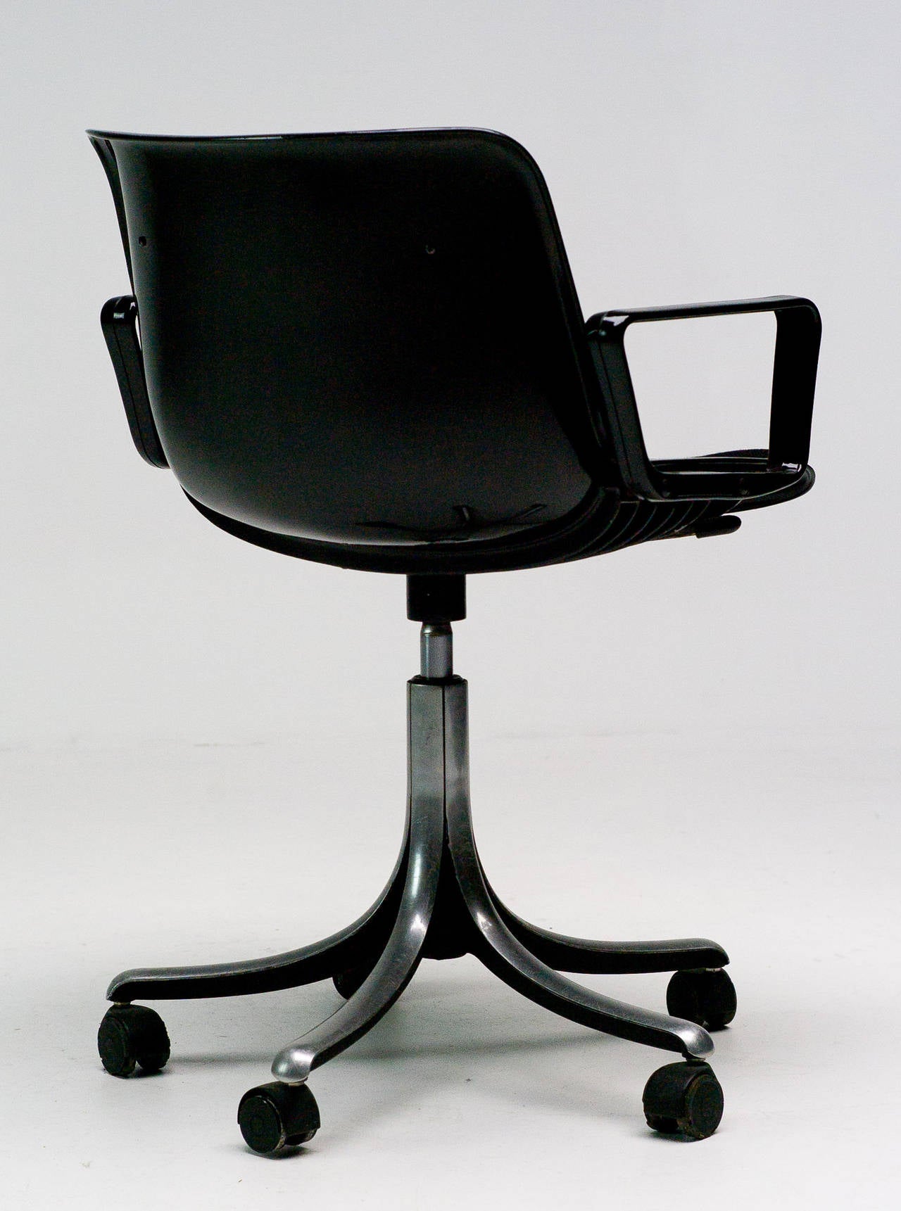 This elegant back chair with black fabric upholstery is height adjustable, has wheels and swivels.
Competitive worldwide shipping available. Please ask for our in-house crating and shipping services.