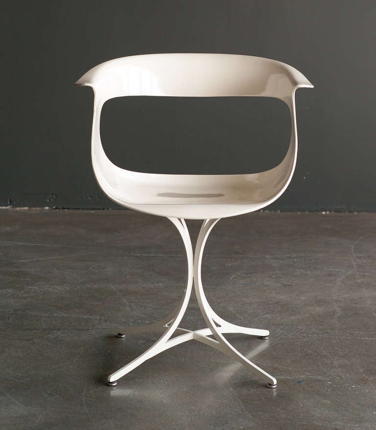 Lotus chair designed in 1958 by Erwine & Estelle Laverne. 1