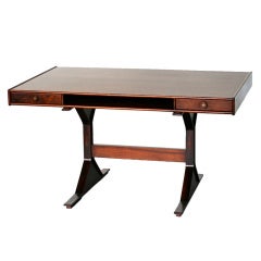 Rosewood "530" desk by Gianfranco Frattini for Bernini