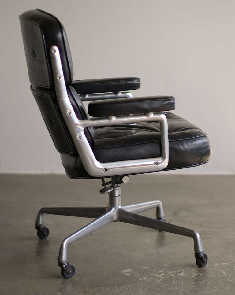 Leather Time Life Executive Chair, Charles & Ray Eames for Herman Miller, 1977