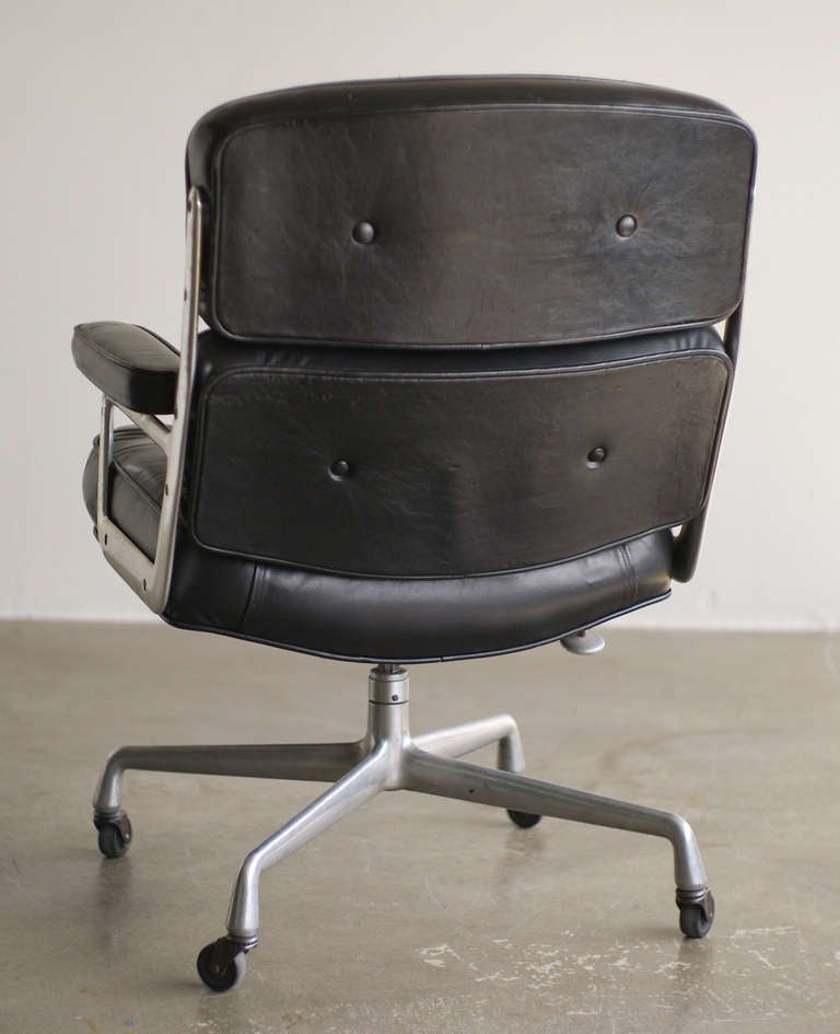 Mid-20th Century Time Life Executive Chair, Charles & Ray Eames for Herman Miller, 1977