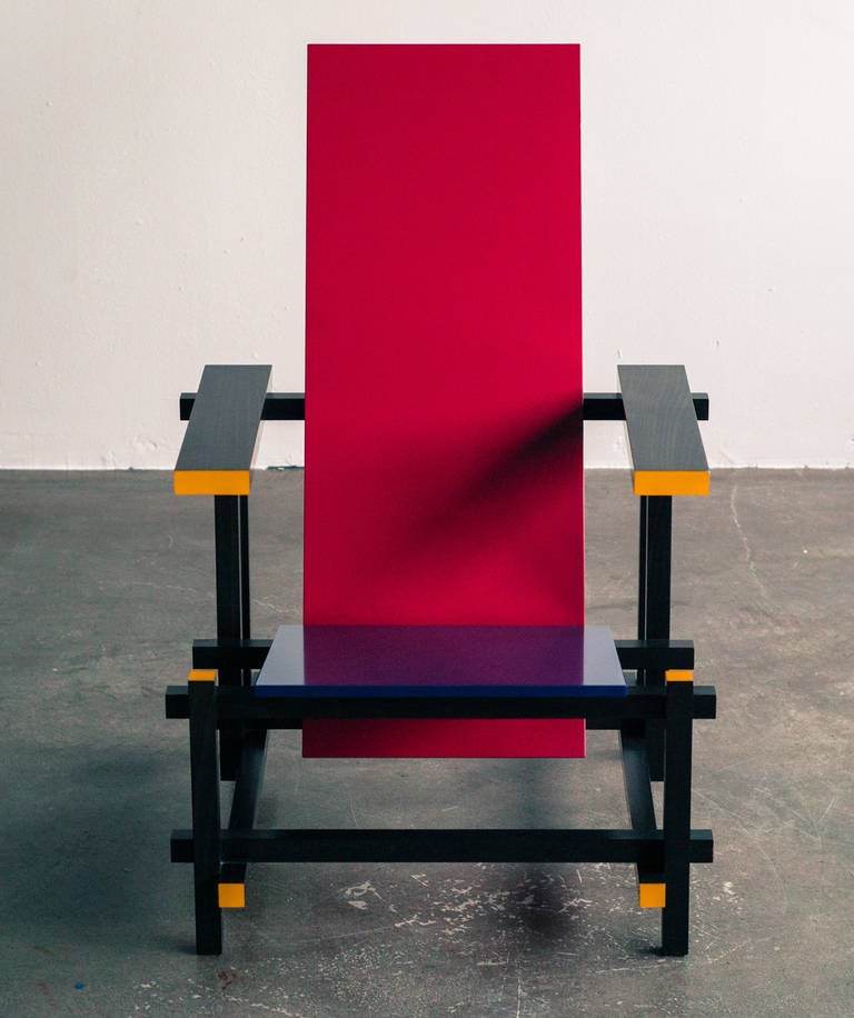 Italian Red Blue Chair by Gerrit Rietveld