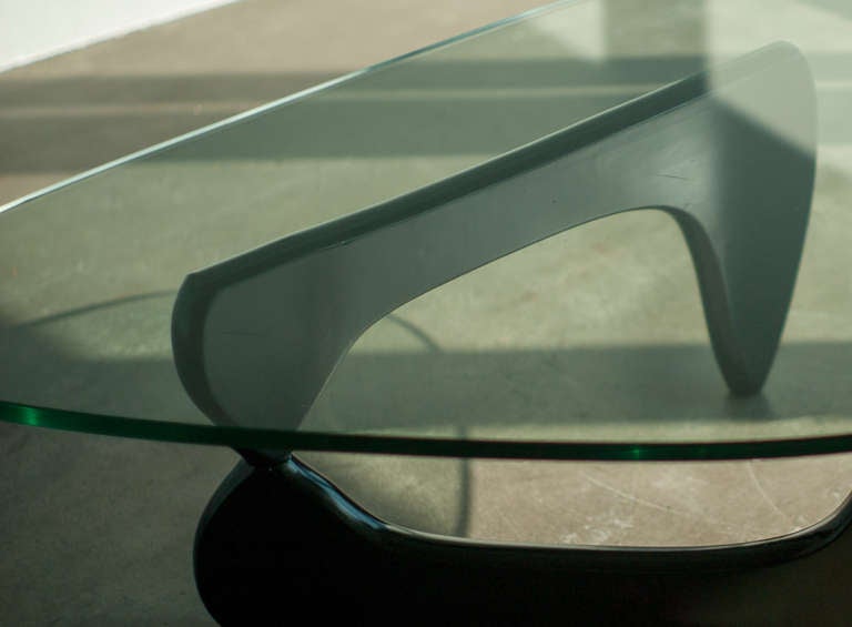 American IN-50 coffee table designed by Isamu Noguchi for Herman Miller