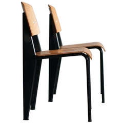 Standard Stuhl:: Jean Prouvé:: erste Neuauflage von Vitra in Buche.