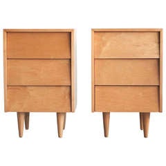 Paire de rares petites commodes à 3 tiroirs en bouleau par Florence Knoll